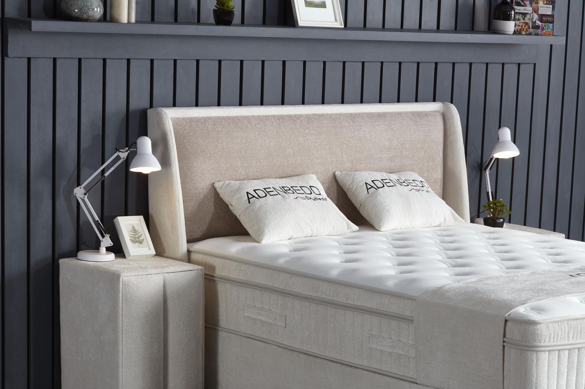 Boxspringbett 'AdenBedd' von SkyBedd mit integrierter Stauraummöglichkeit, modernem Design und Matratze, erhältlich bei SkyHome24.de zu günstigen Preisen.
