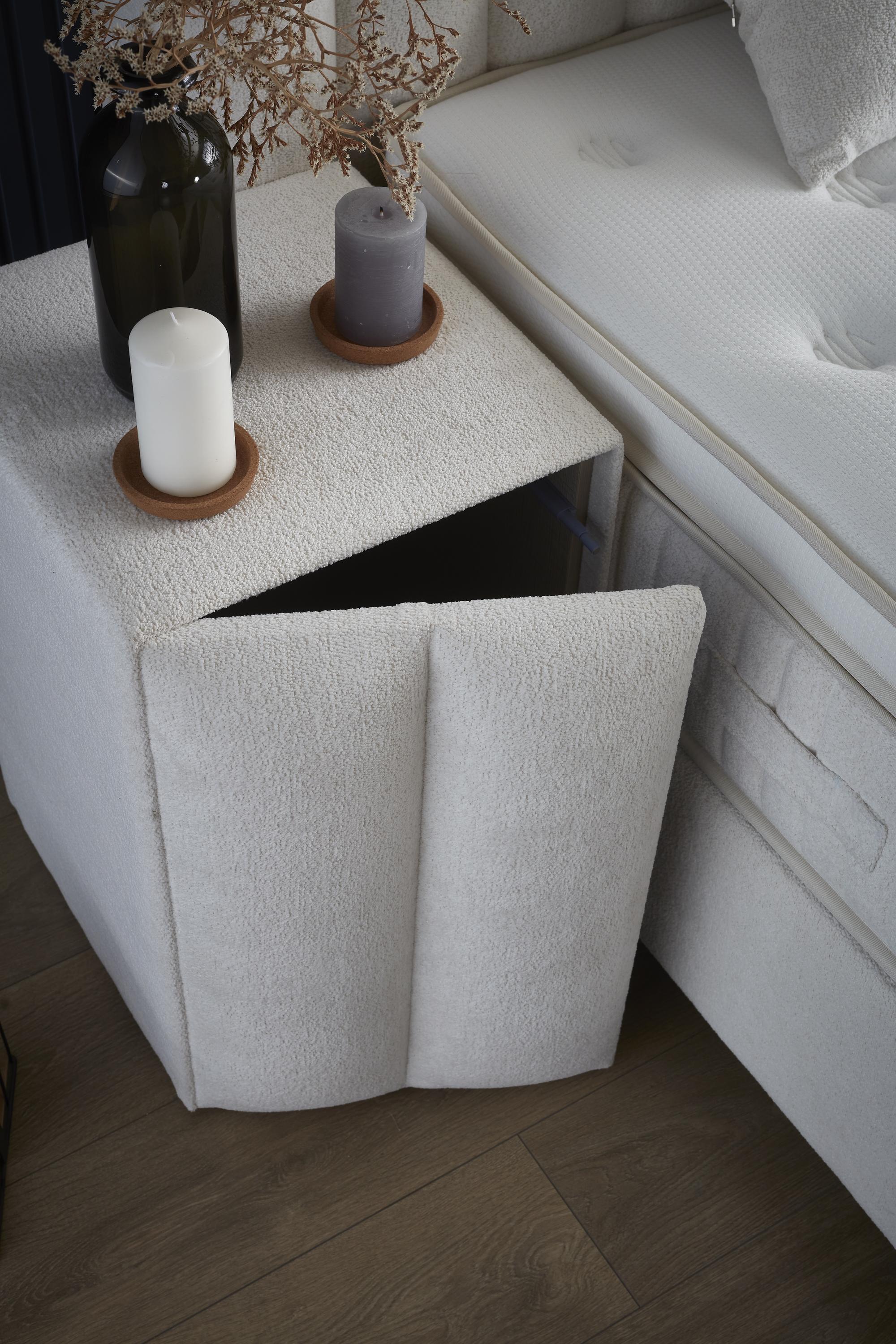 Boxspringbett 'WoollyBedd' SkyBedd in Hellbeige mit Matratze, integriertem Stauraum und modernem Design, erhältlich bei SkyHome24.de zu günstigen Preisen.