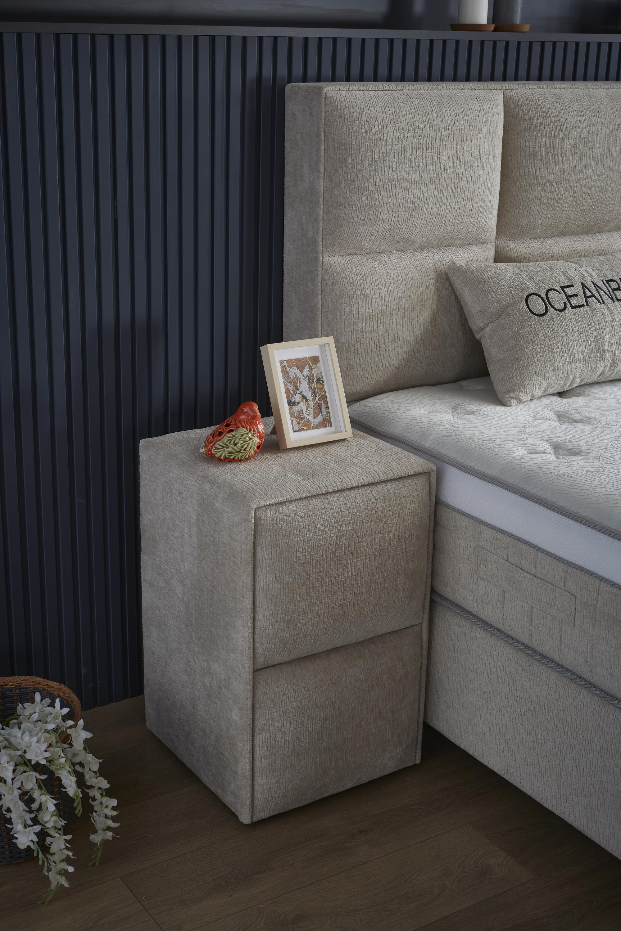 Boxspringbett 'OceanBedd' mit atmungsaktiver Matratze und Stauraum, perfekt für ein günstiges und komfortables Schlafklima, erhältlich bei SkyHome24.de.