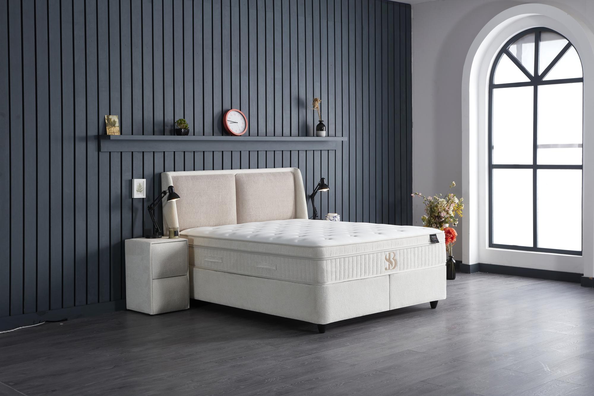 Boxspringbett 'TwinBedd' von SkyHome24.de mit integrierter Matratze und Stauraum, ideal für komfortablen Schlaf und modernes Design.