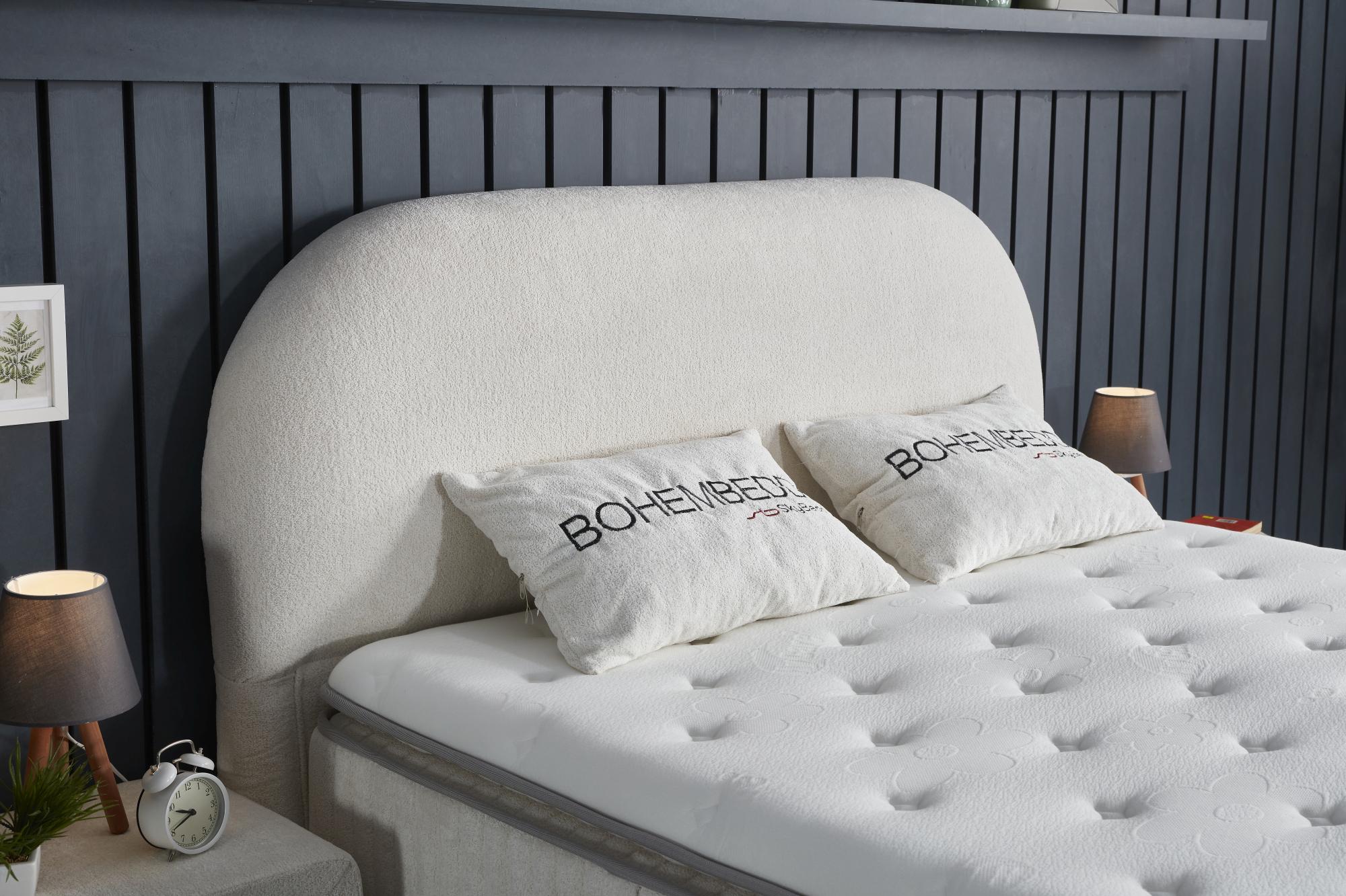 Boxspringbett 'BohemBedd' mit weicher Matratze, integriertem Stauraum und orthopädischer Unterstützung, verfügbar bei SkyHome24.de zu günstigen Preisen.