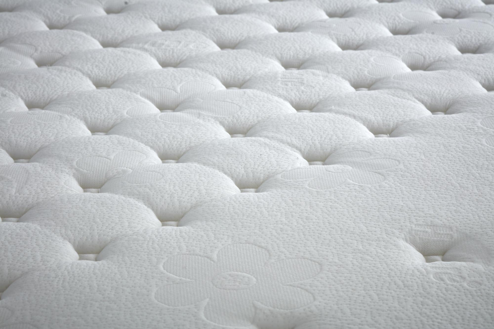 Boxspringbett 'ModeBedd' SkyBedd mit ergonomischer Matratze, integriertem Stauraum und Coil Pro Balance Technik, bietet Komfort und Entlastung bei Stress und Müdigkeit.
