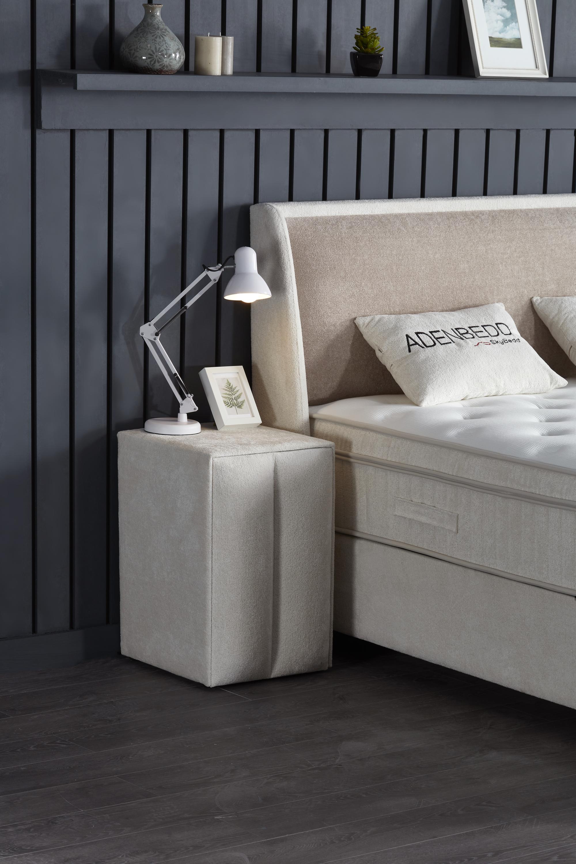 Boxspringbett 'AdenBedd' von SkyHome24.de, mit integrierter Matratze und Stauraum, zeigt modernes Design und Funktionalität in einem günstigen Angebot.