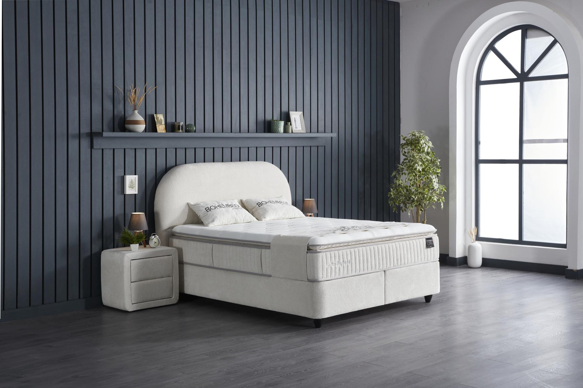 Boxspringbett 'BohemBedd' mit Matratze, beige/elfenbein, integriertem Stauraum, bietet orthopädischen Komfort und Stabilität. Günstig bei SkyHome24.de erhältlich.