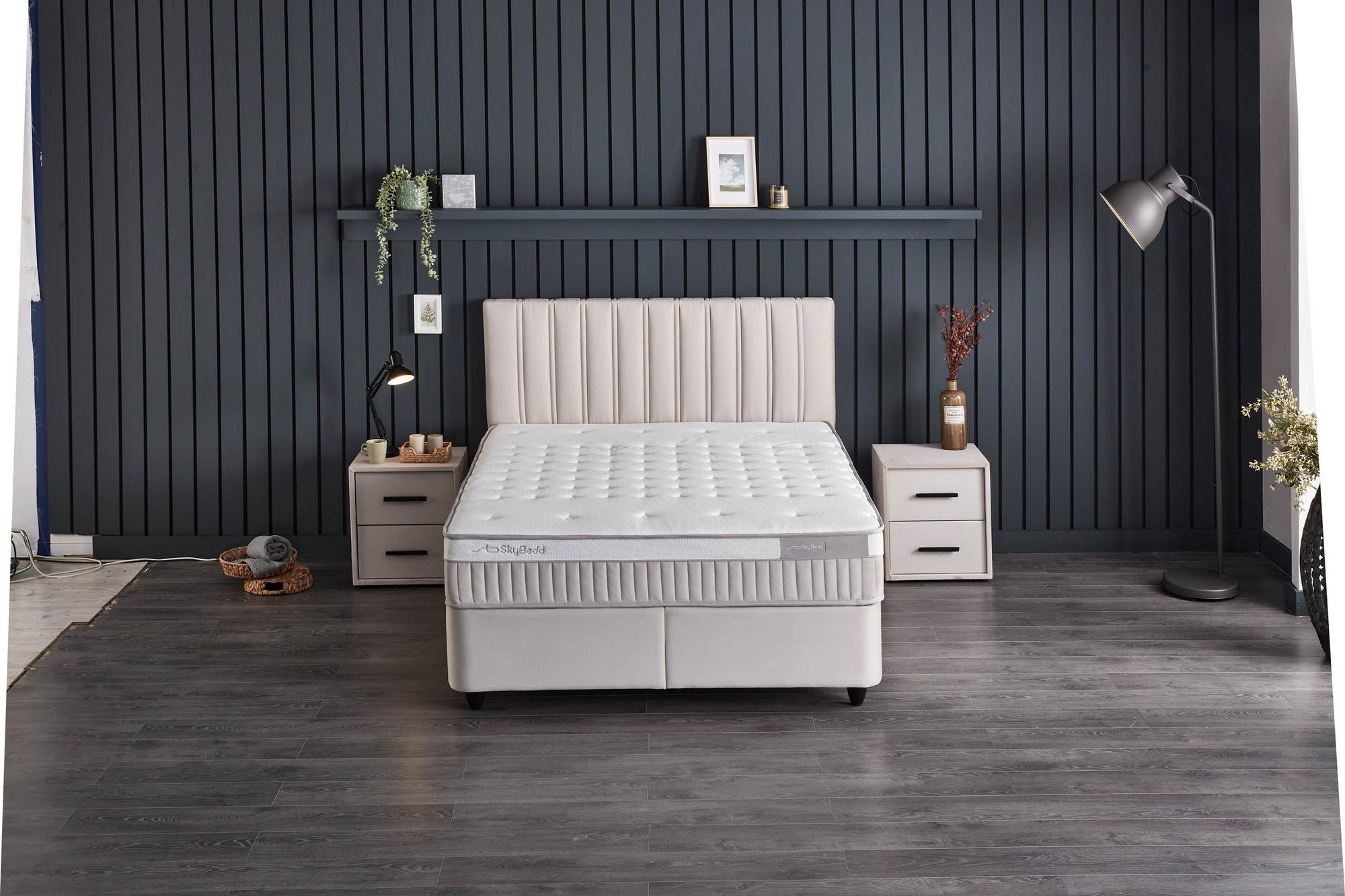 Boxspringbett 'CostaBedd' SkyBedd mit Hybridmatratze, integriertem Stauraum und orthopädischer Unterstützung, präsentiert von SkyHome24.de für günstigen Schlafkomfort.