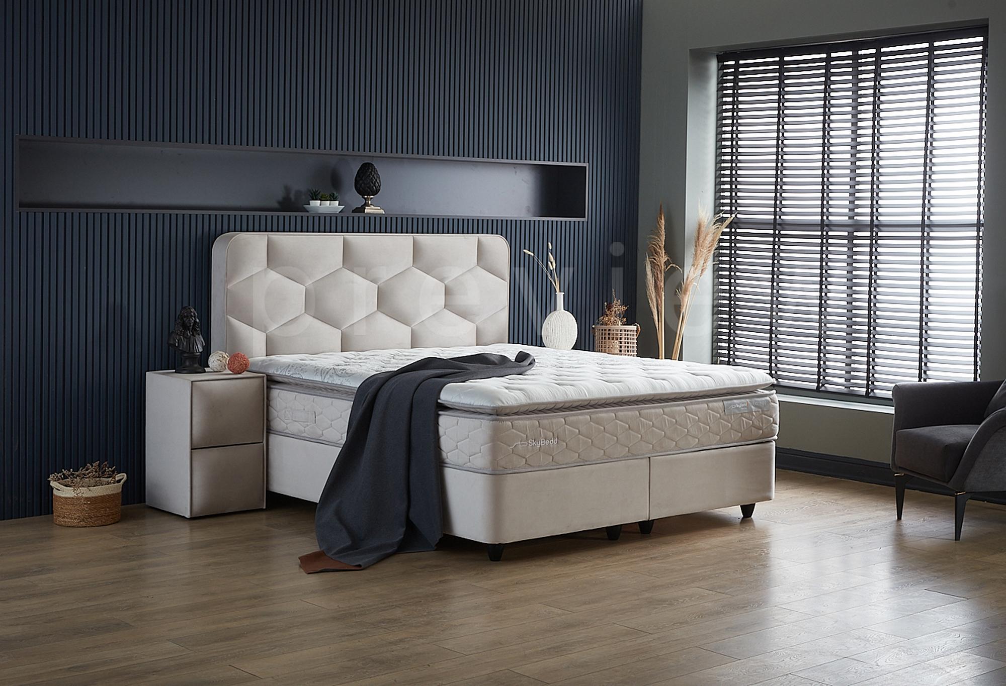 Boxspringbett 'DolceBedd' SkyBedd in Beige mit ergonomischer Matratze und integriertem Stauraum, ideal für kühlen Schlaf, erhältlich bei SkyHome24.de zu günstigen Preisen.